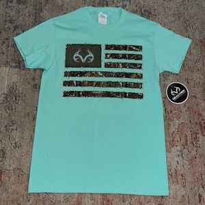NWT Realtree Shirt